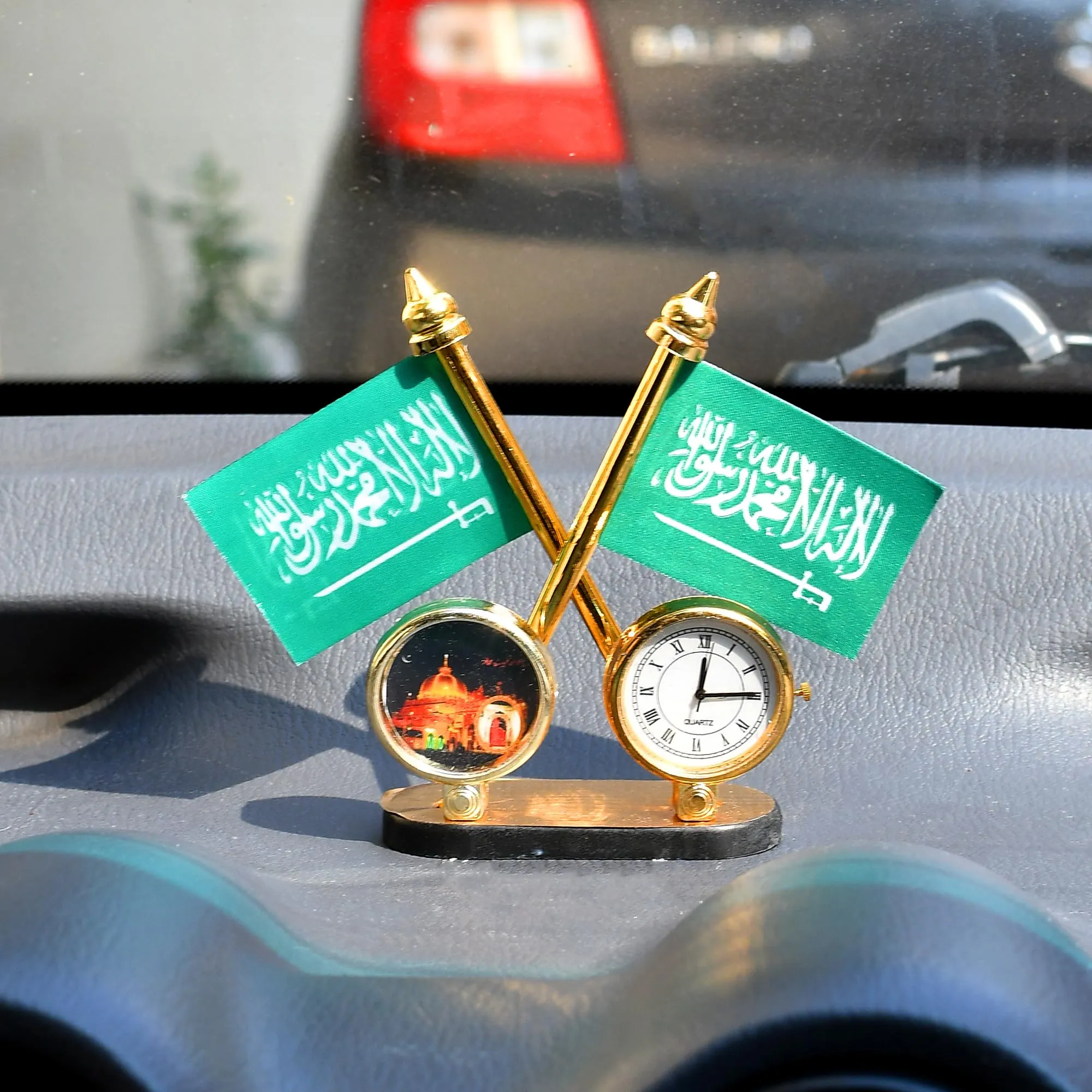 KhwajaDarbar Islamic Muslim Table Desk Clock - Ajmer Sharif Dargah Design With Holy First Kalma Printed Green Flags